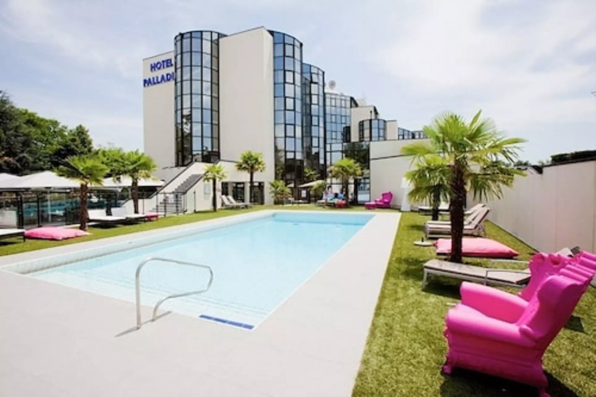 Palladia Hotel - Primary Image
