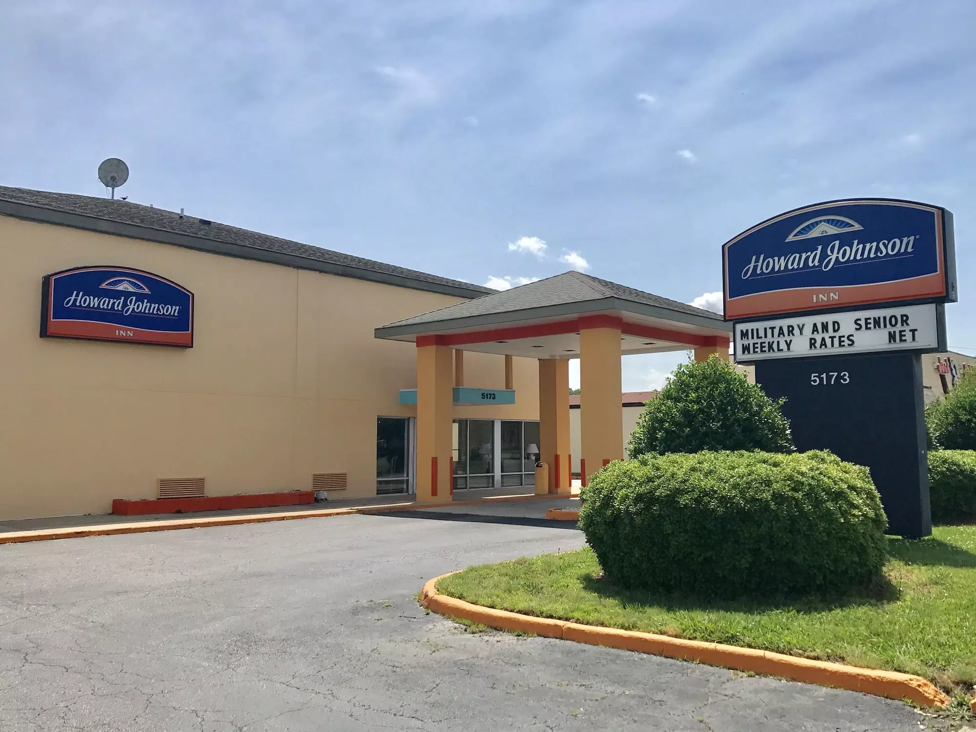 Howard Johnson by Wyndham Virginia Beach - Primary Image