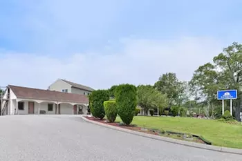 Americas Best Value Inn North Kingstown - Primary Image