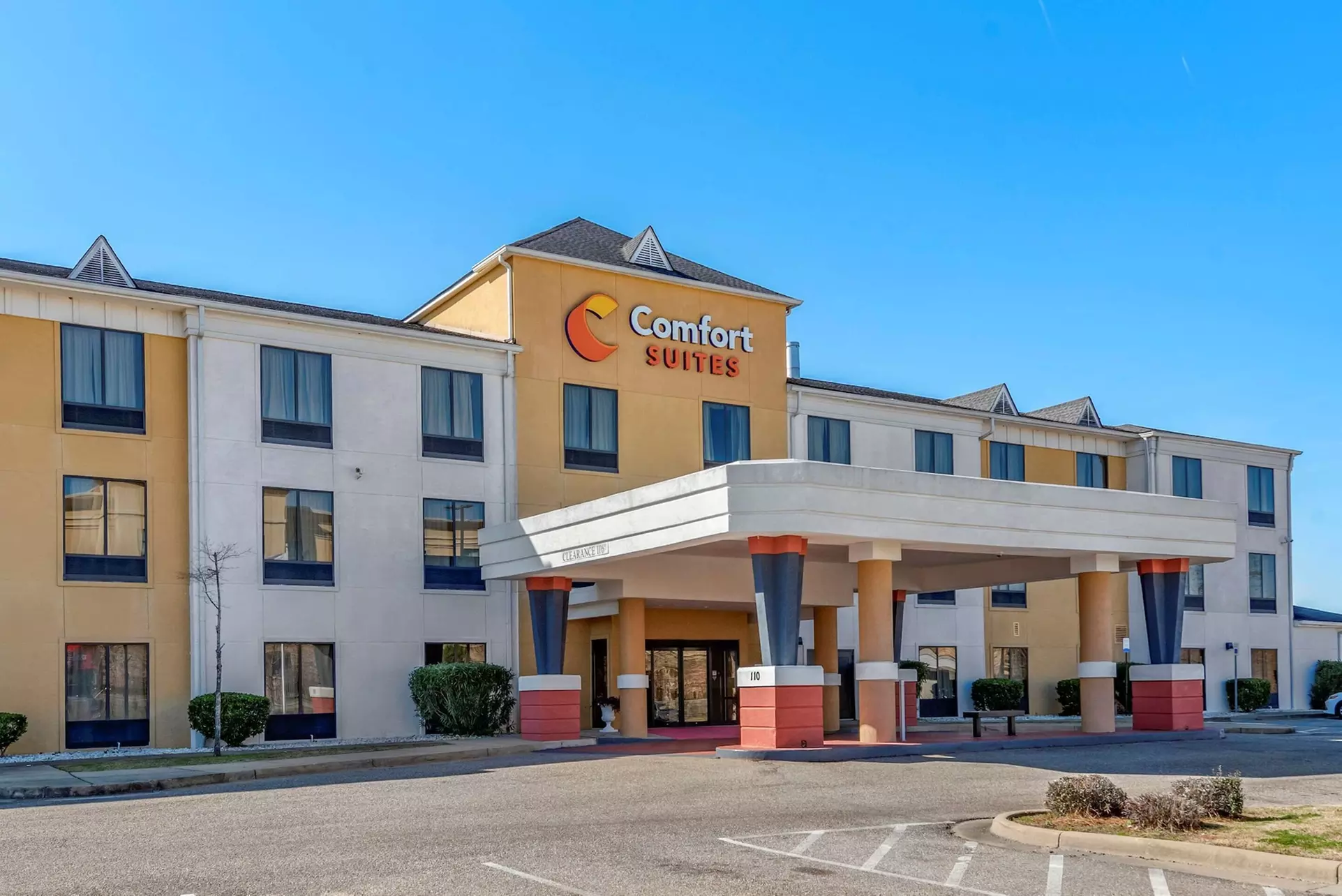 Comfort Suites Airport South - Primary Image