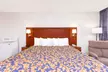 Howard Johnson by Wyndham Perry GA - Second Medium