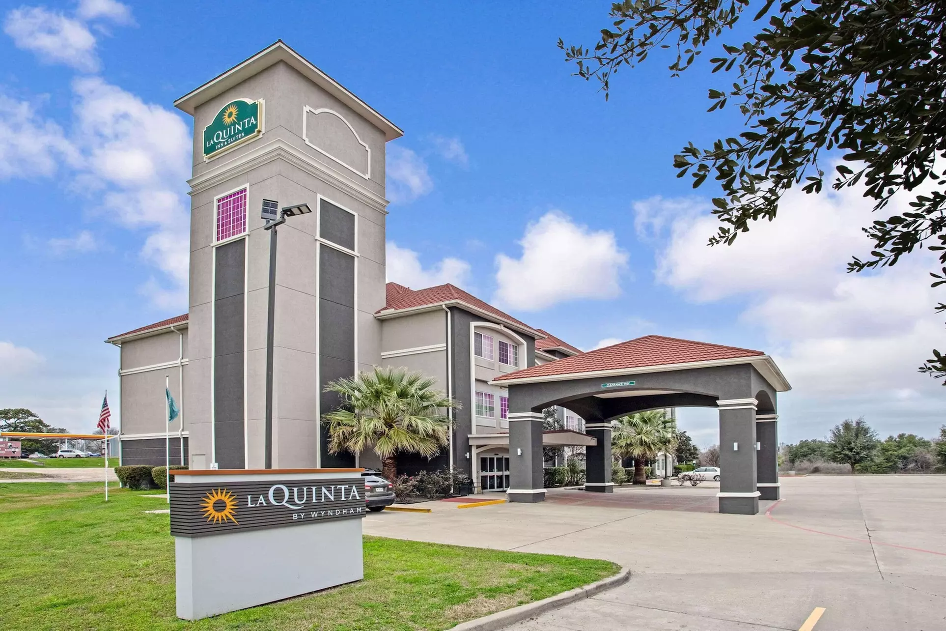 La Quinta Inn & Suites by Wyndham Fairfield TX - Primary Image