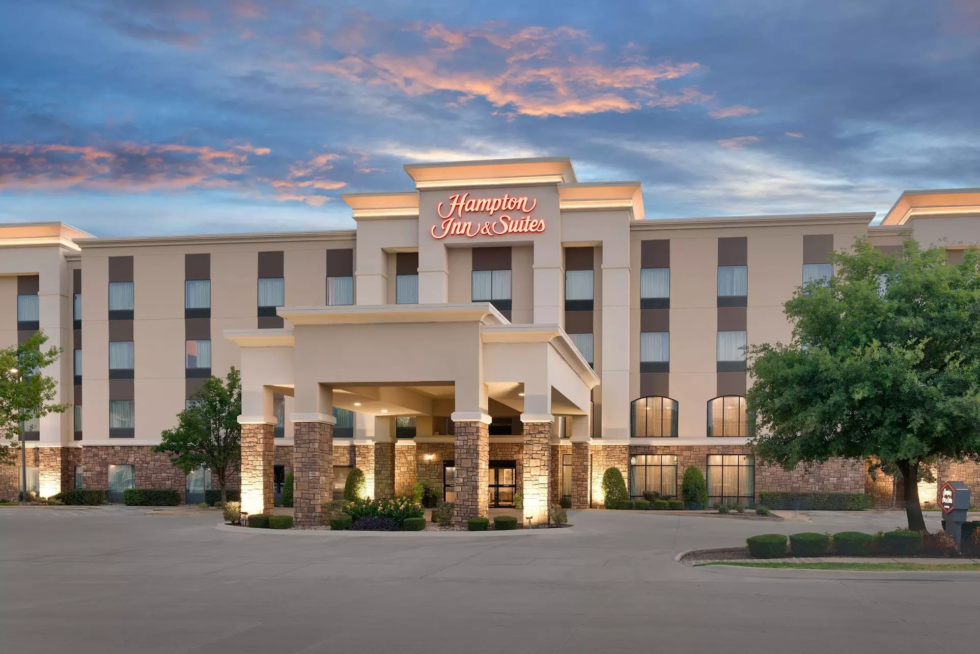 Hampton Inn & Suites Ft. Worth-Burleson - Primary Image