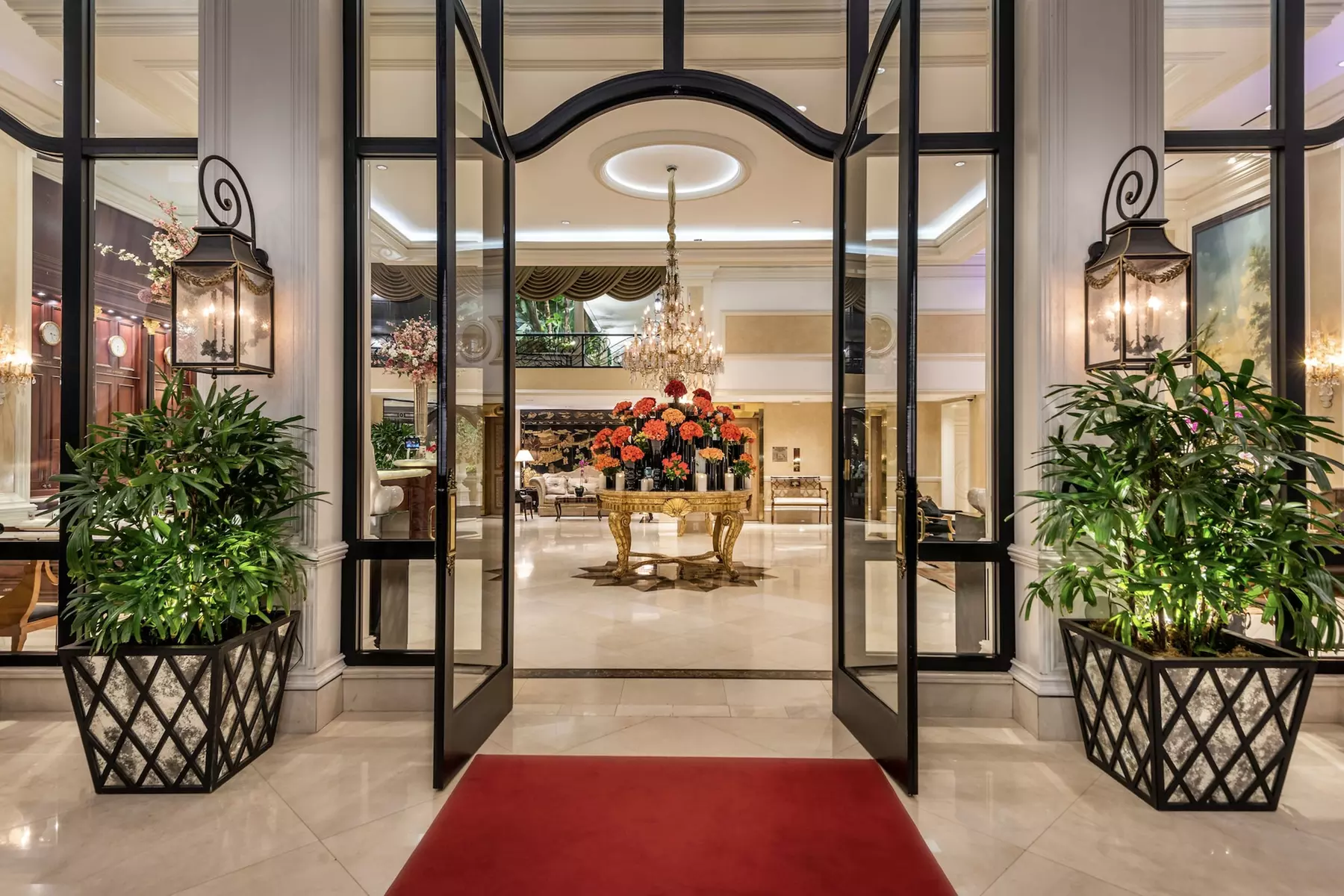 Beverly Hills Plaza Hotel & Spa - Primary Image