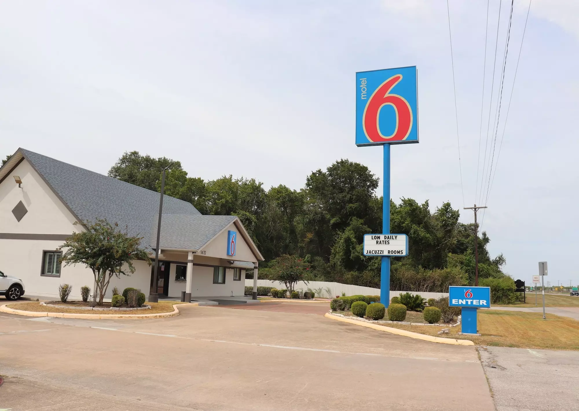 Motel 6 Alvin, TX - Primary Image