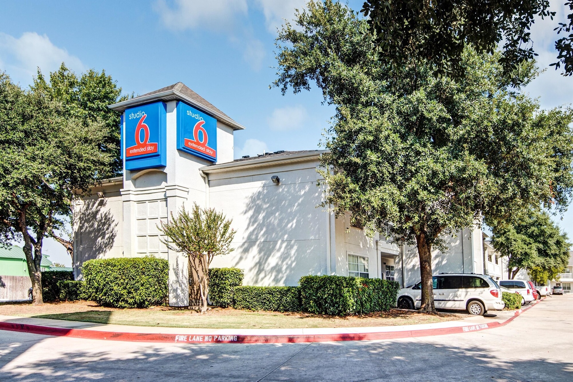 Studio 6 Arlington, TX - South - Dallas