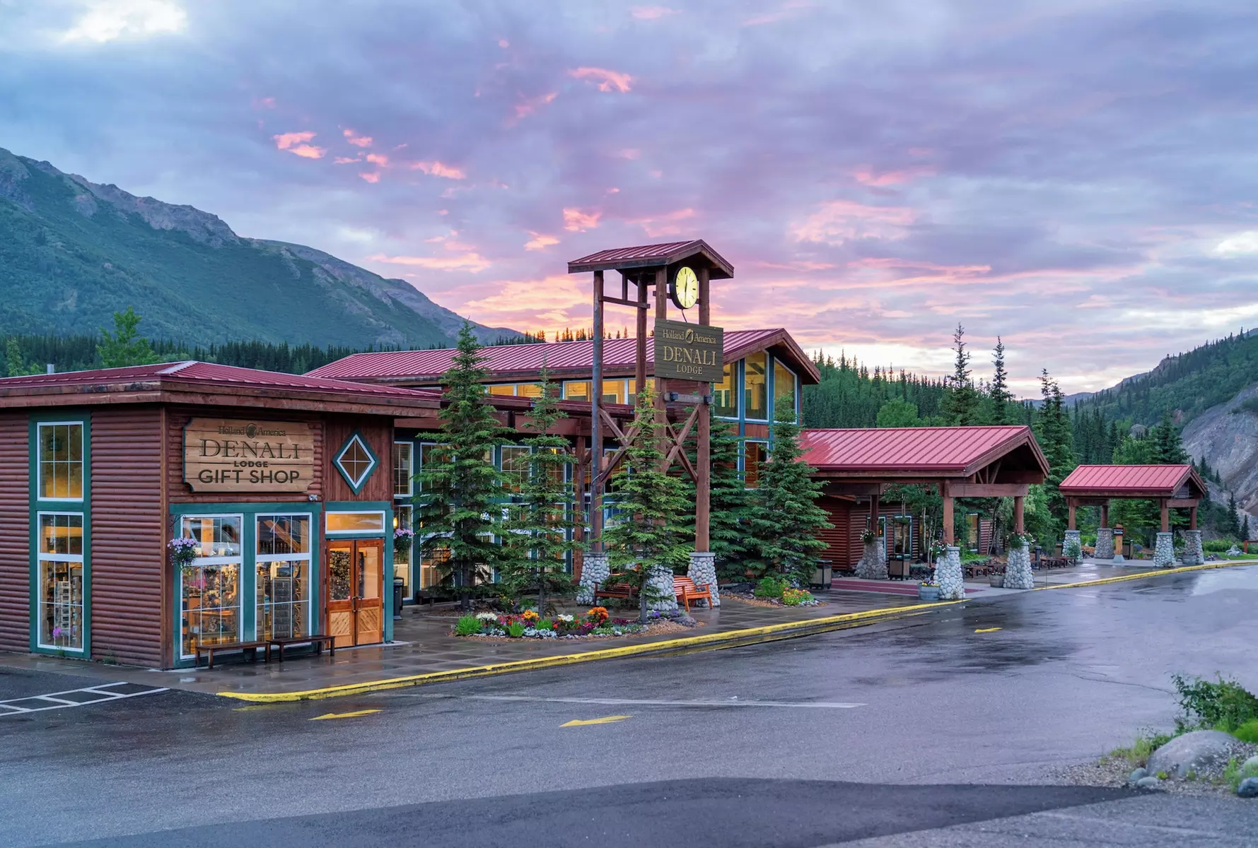 Holland America Denali Lodge - Primary Image