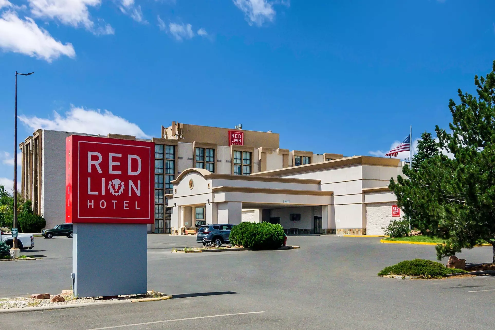 Red Lion Hotel & Conference Center Cheyenne - Primary Image