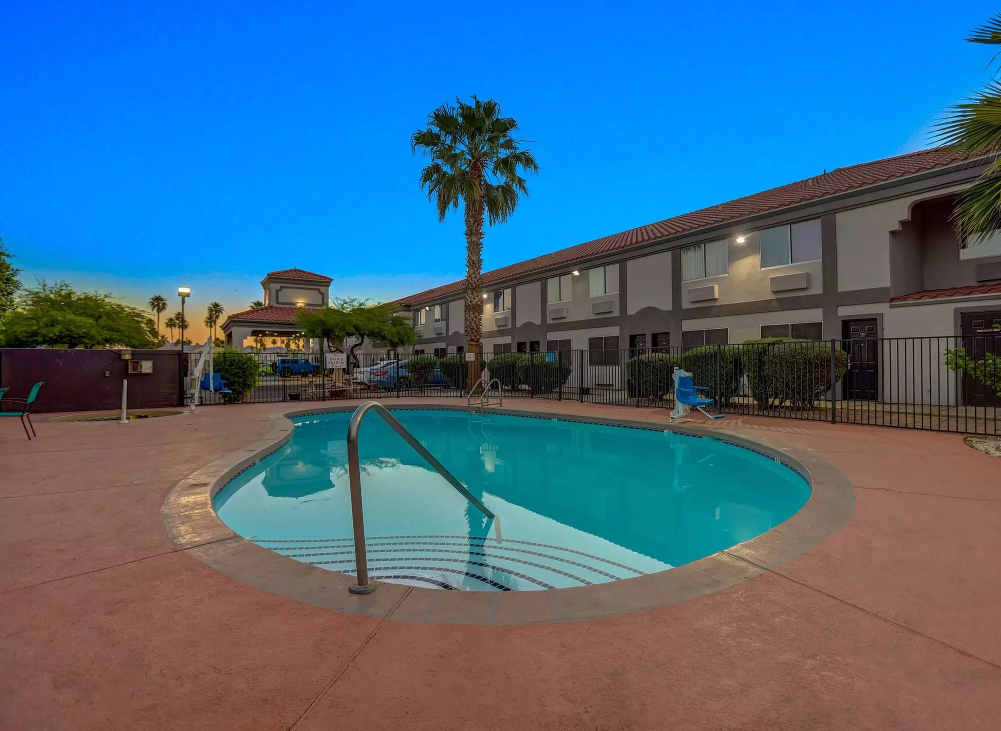 Motel 6 Apache Junction, AZ - Primary Image