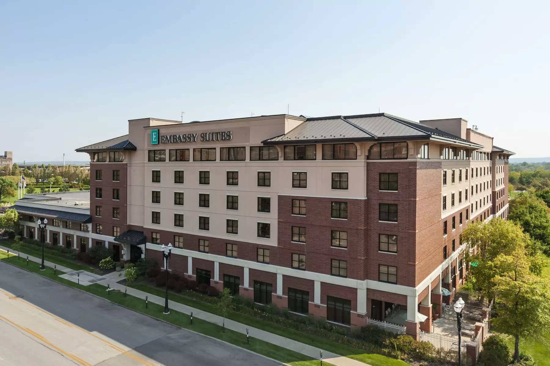 Embassy Suites by Hilton Omaha Downtown Old Market - Primary Image