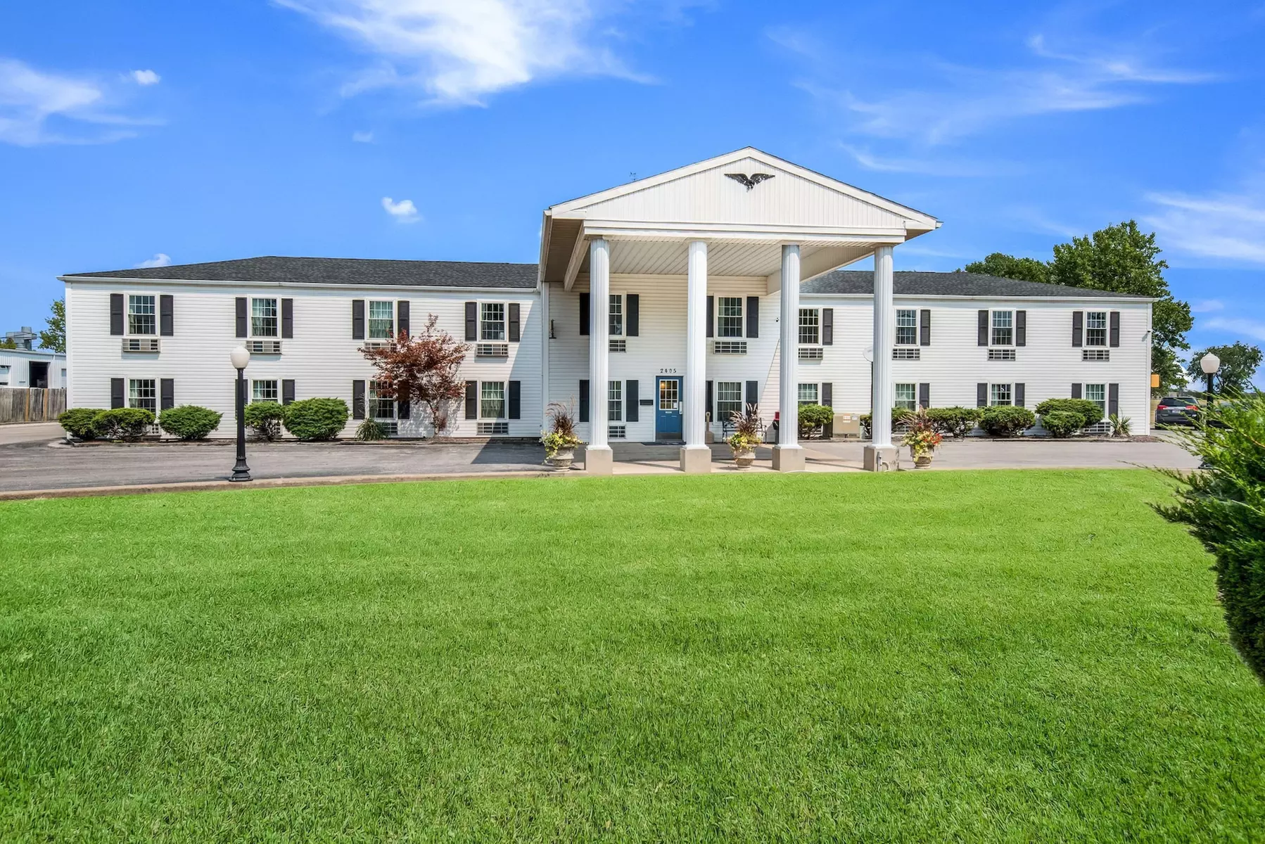 Knights Inn Sandusky - Primary Image