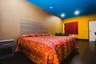 Moonlight Suites - Houston George Bush Intl Airport - Second Medium