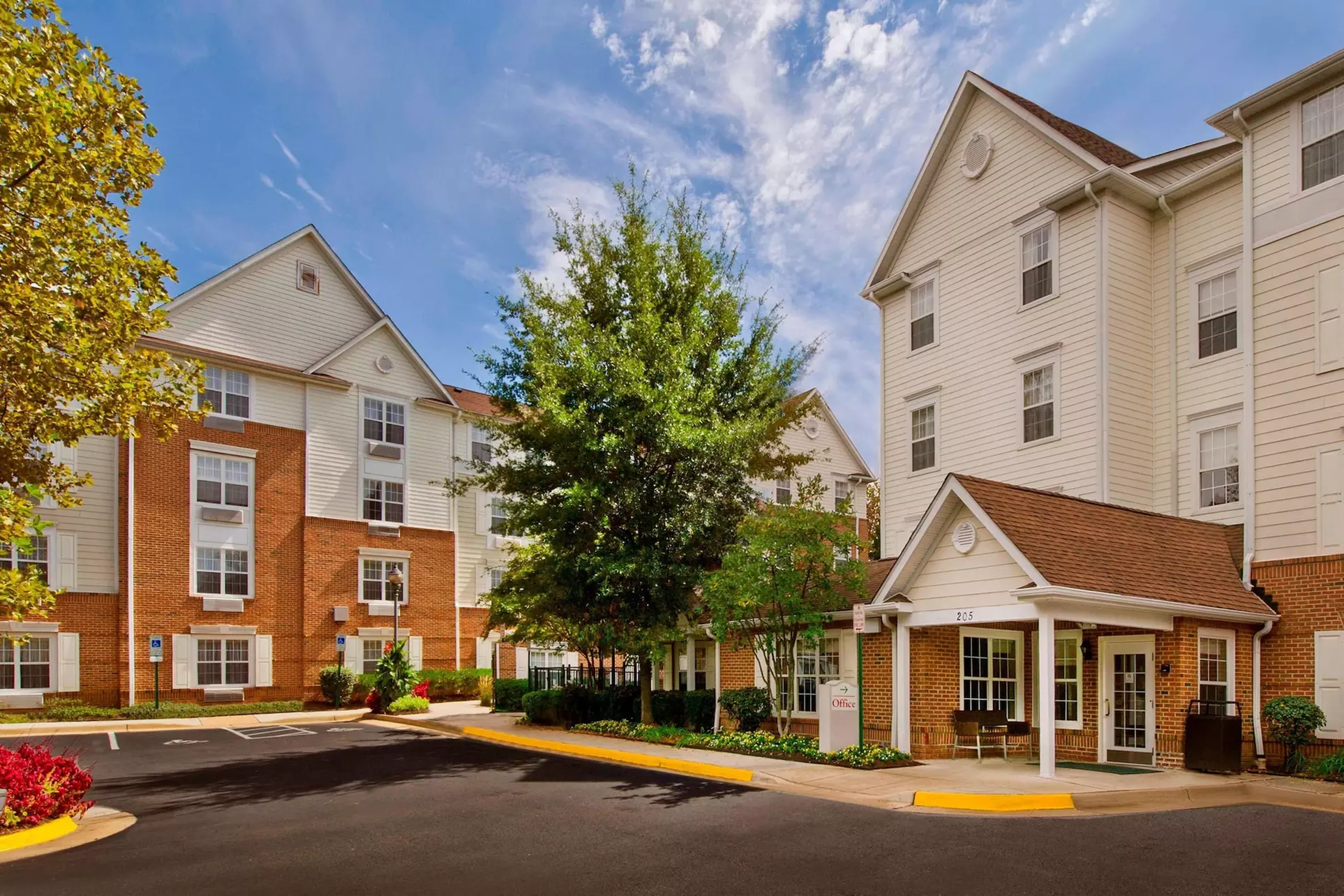 Sonesta Simply Suites Falls Church - Primary Image