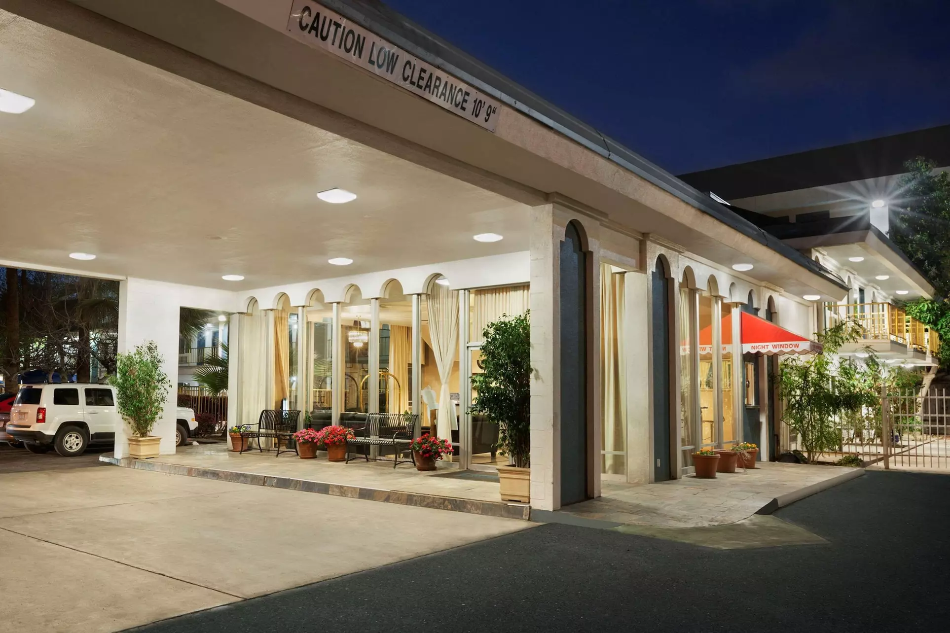 Travelodge by Wyndham Bakersfield - Primary Image