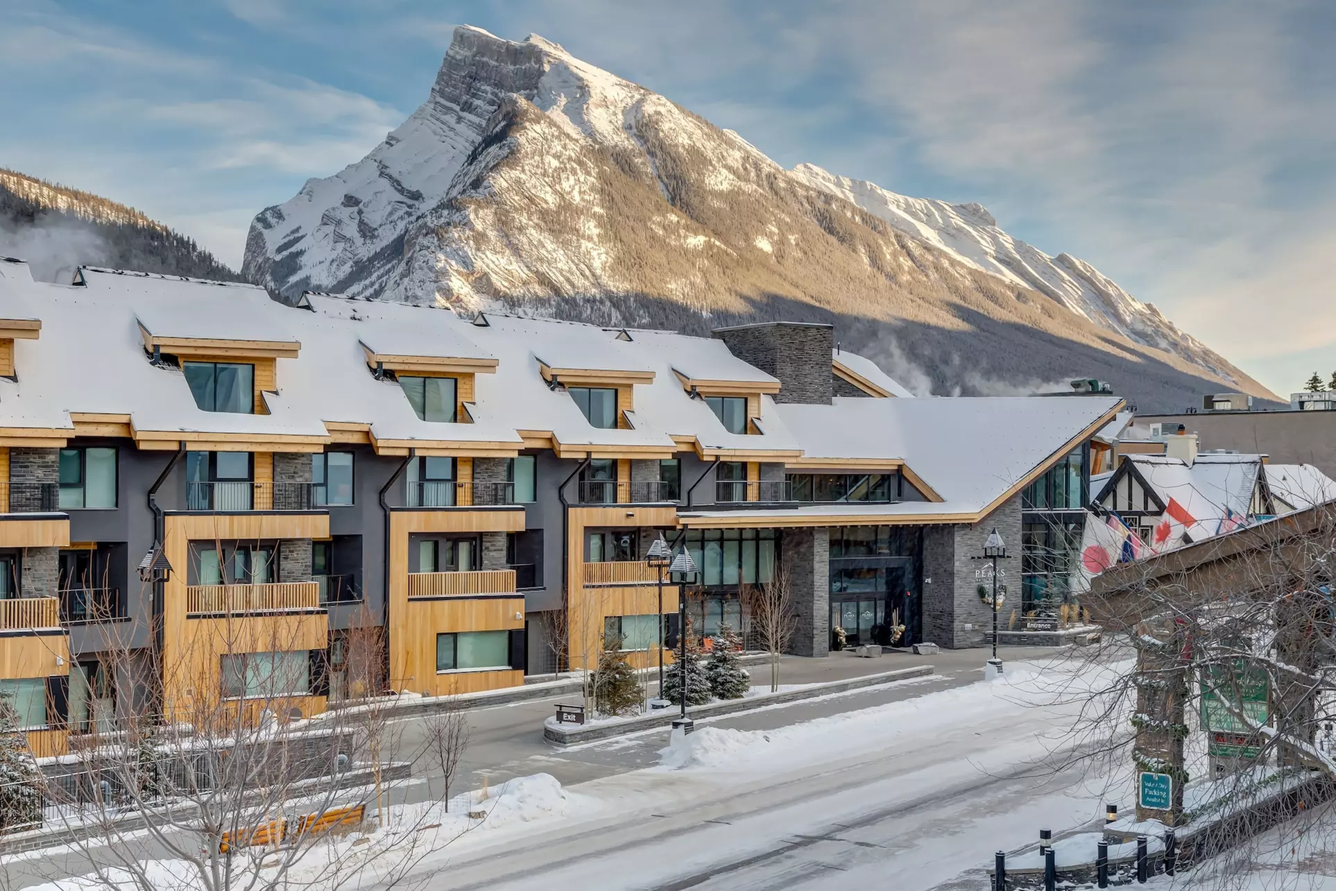 Peaks Hotel and Suites - Primary Image