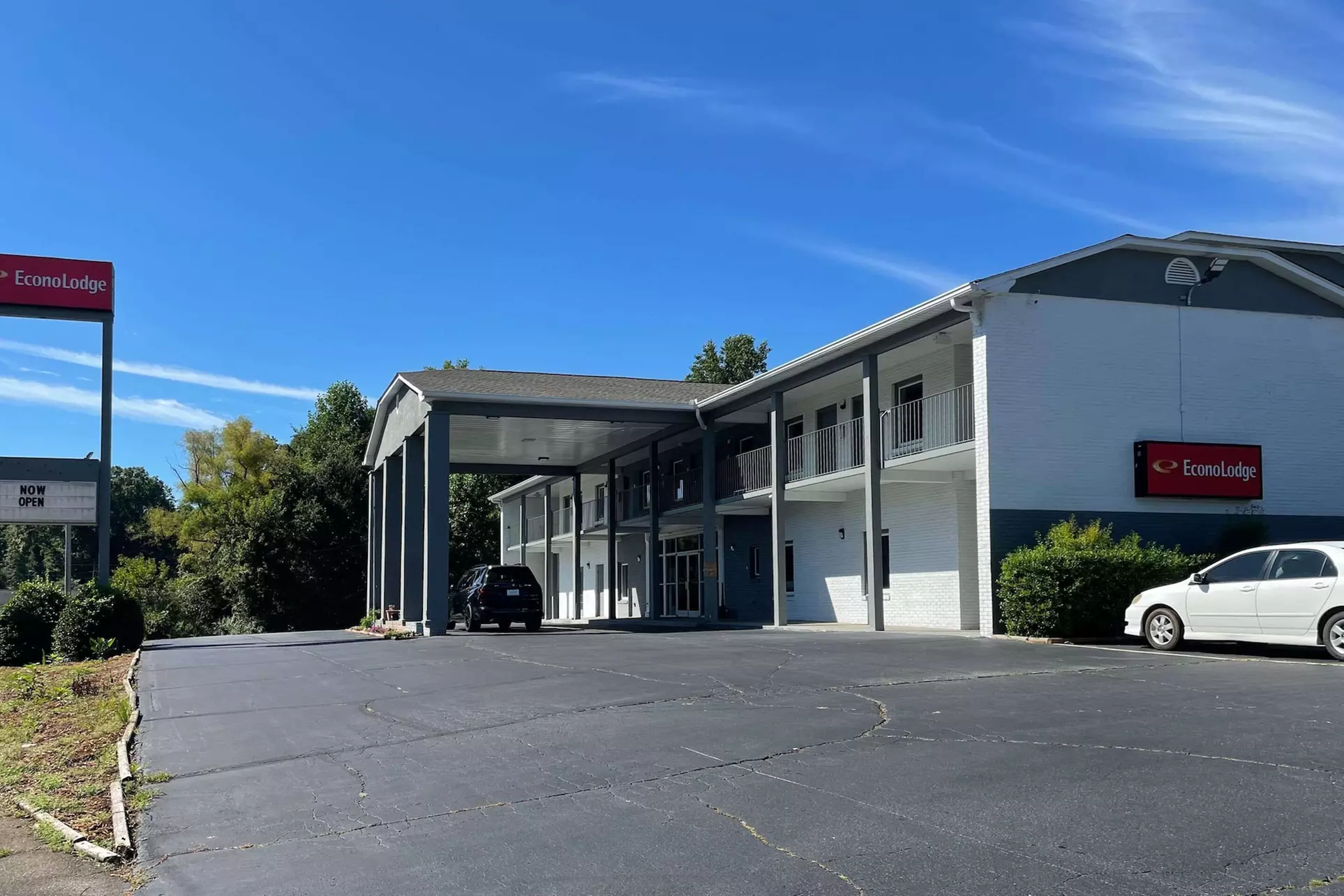 Econo Lodge - Primary Image