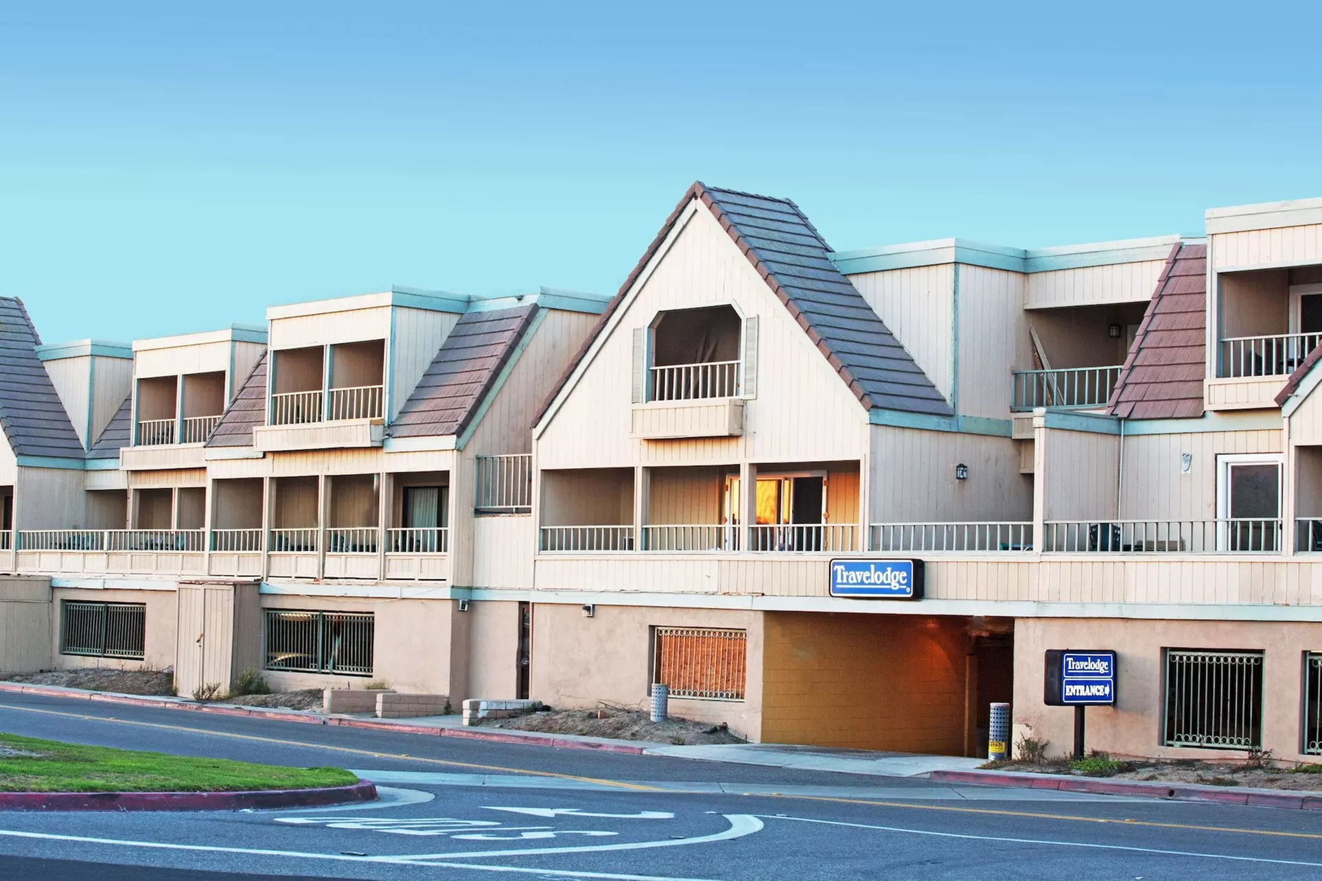Travelodge by Wyndham Ocean Front - Primary Image
