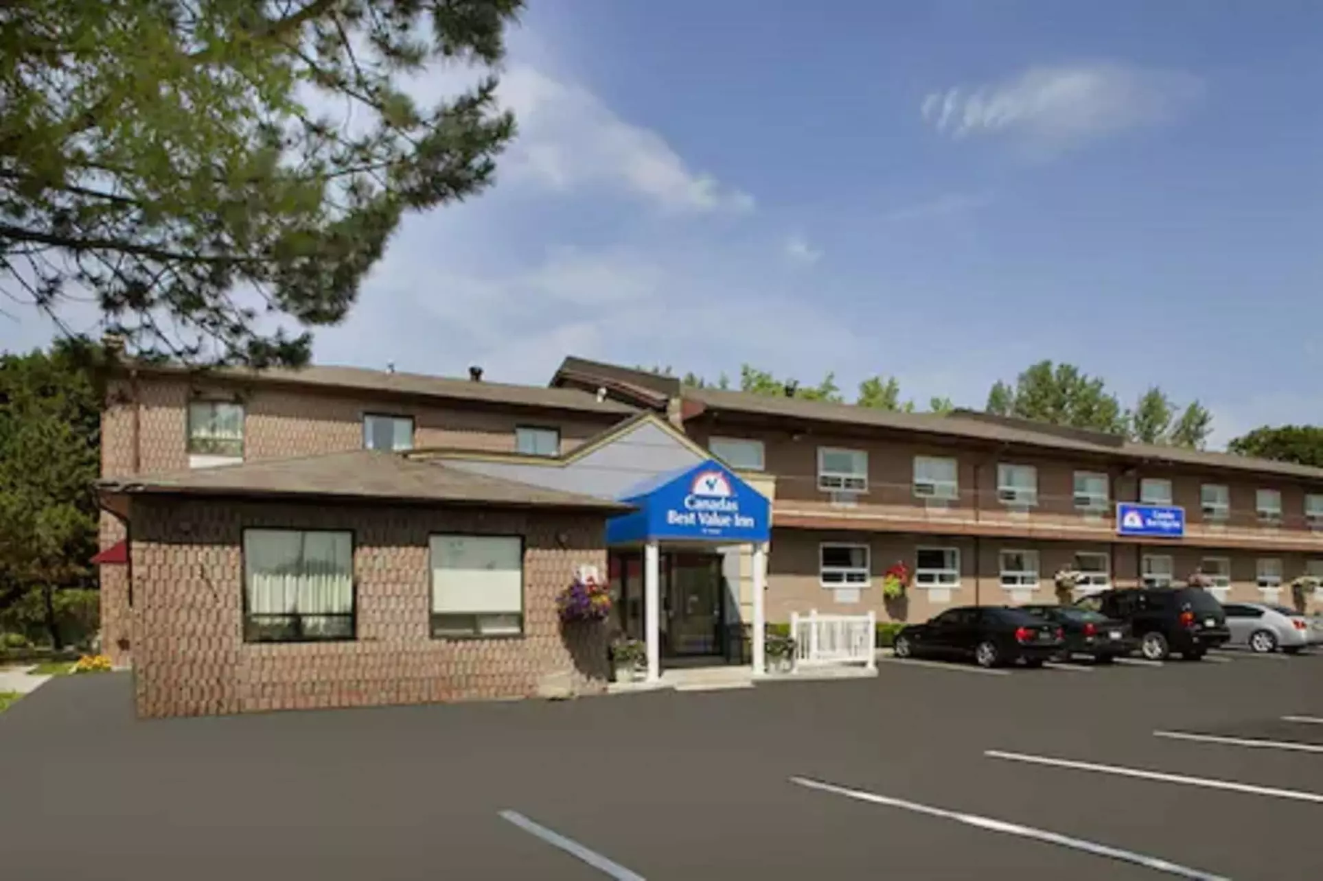 Canadas Best Value Inn Richmond Hill Toronto N - Primary Image