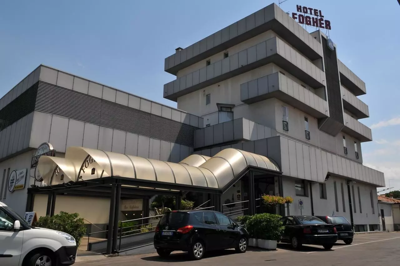 Hotel Al Fogher - Primary Image