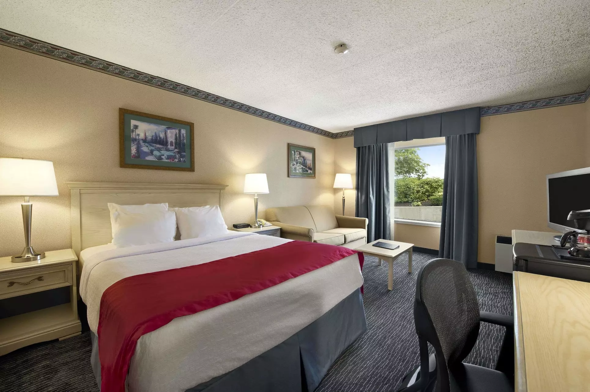 Ramada by Wyndham Trenton - Primary Image