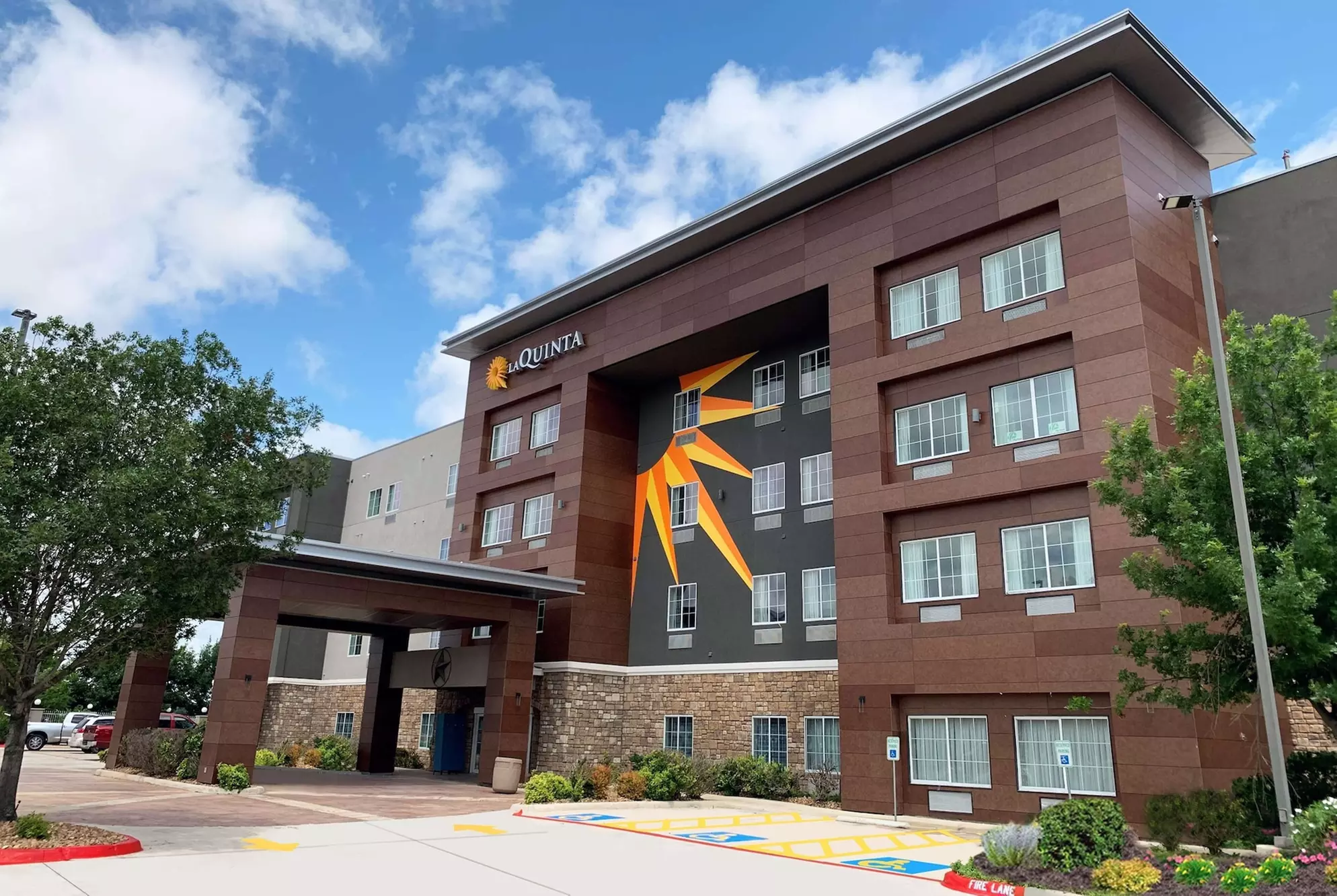 La Quinta Inn and Suites by Wyndham Schertz-San Antonio-Selma - Primary Image