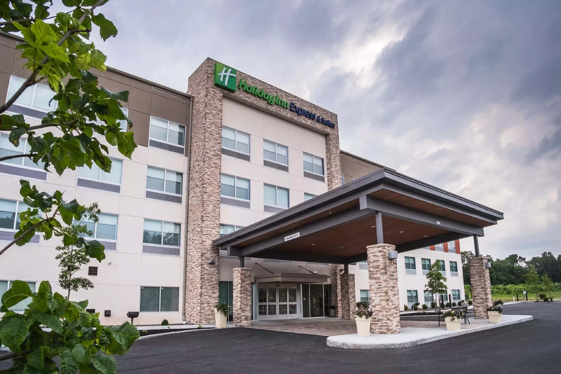 Holiday Inn Express & Suites Kingston-Ulster by IHG - Primary Image