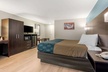 Quality Inn & Suites - Second Medium