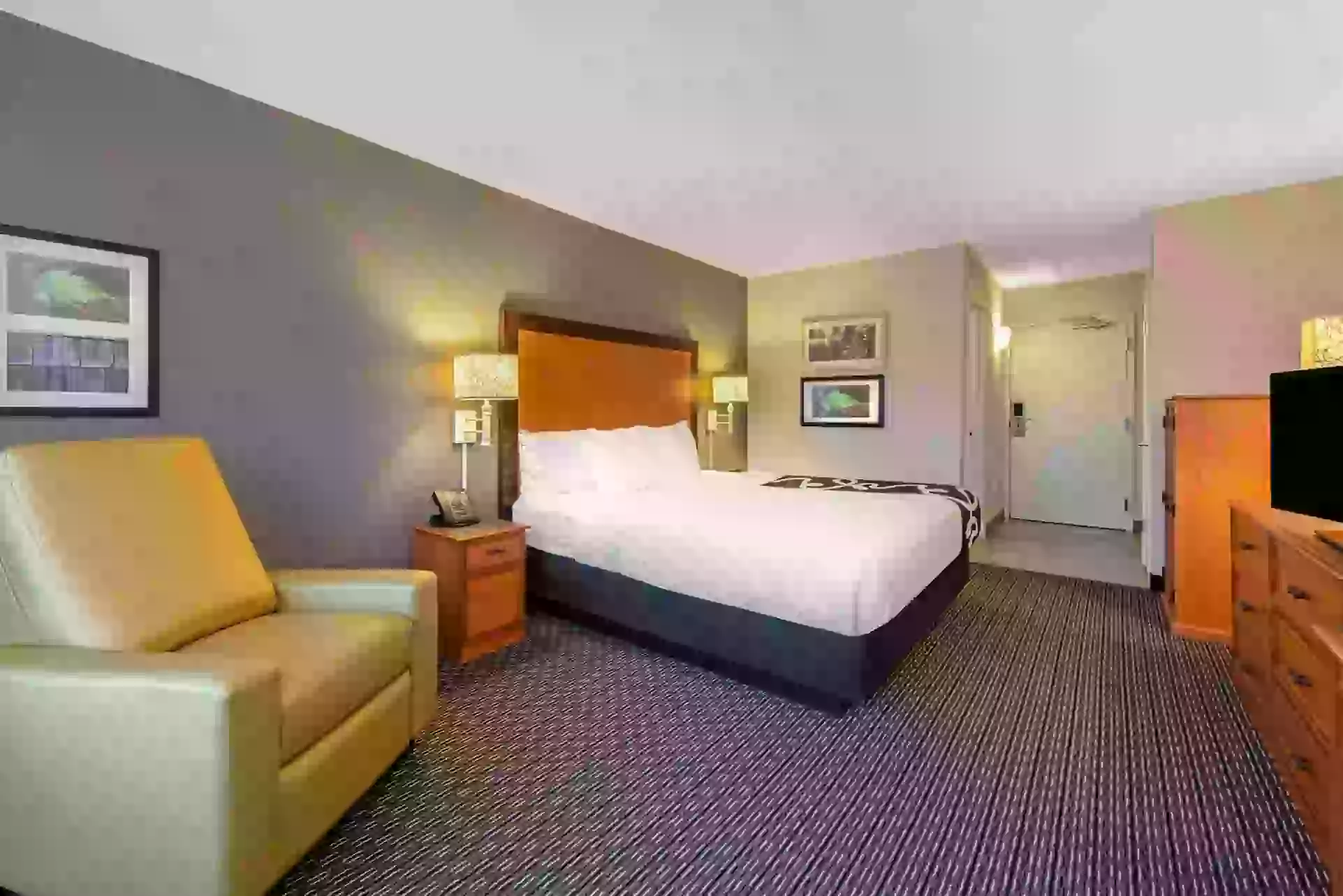 La Quinta Inn & Suites by Wyndham New Orleans Airport - Primary Image