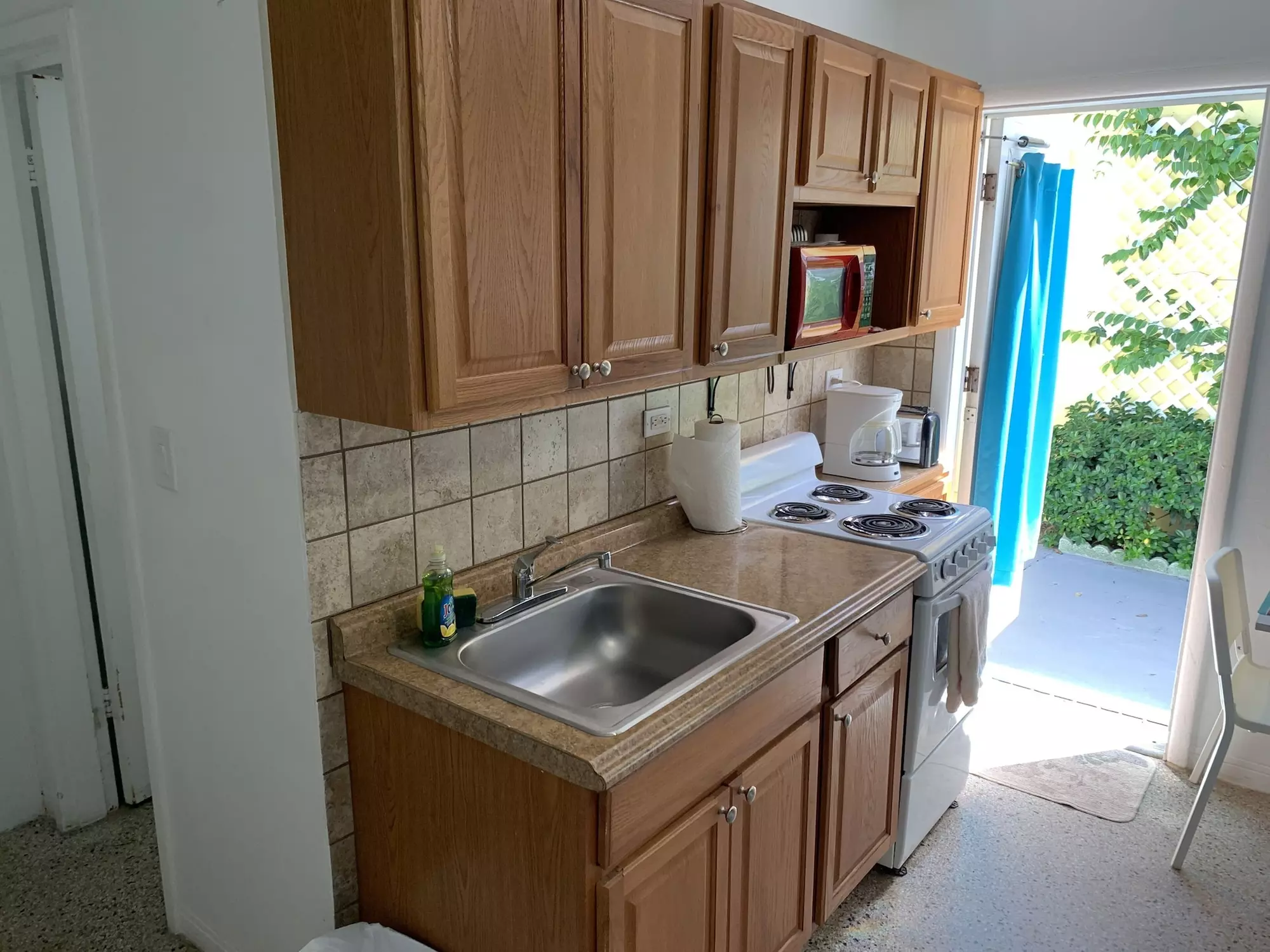 Tiana Beach Inn - Primary Image