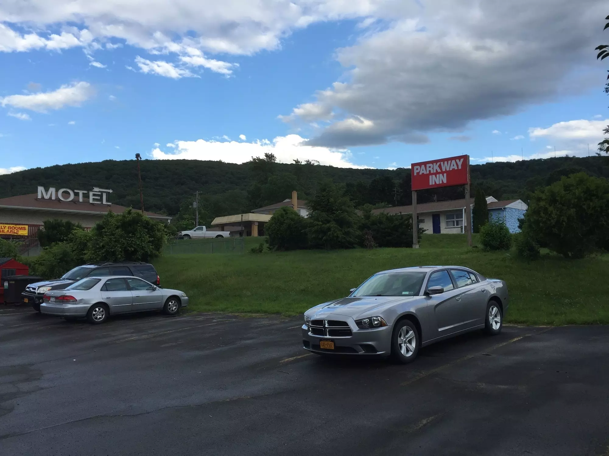 Parkway Inn - Primary Image