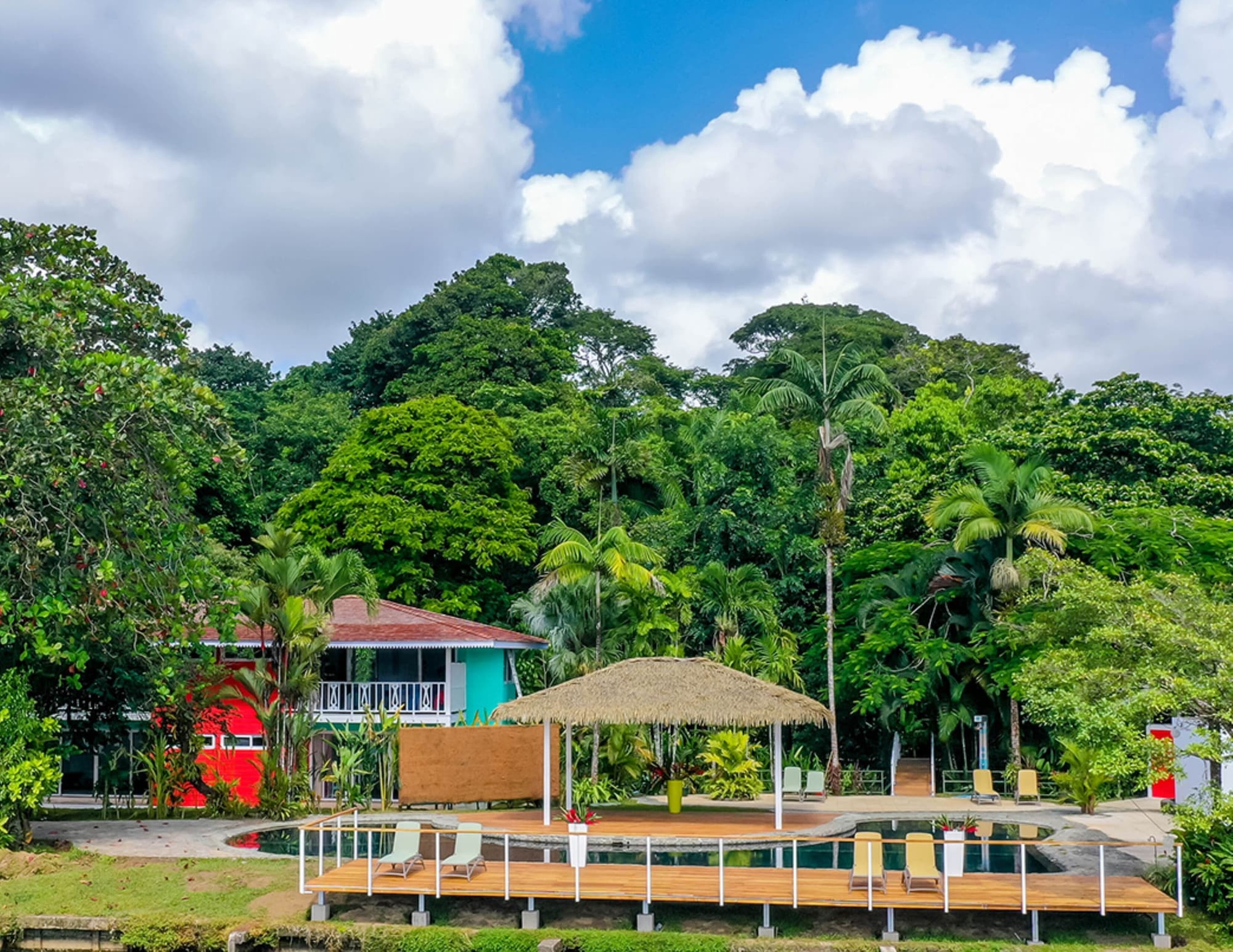 Tortuga Lodge