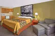 Super 8 by Wyndham Galva - Second Medium
