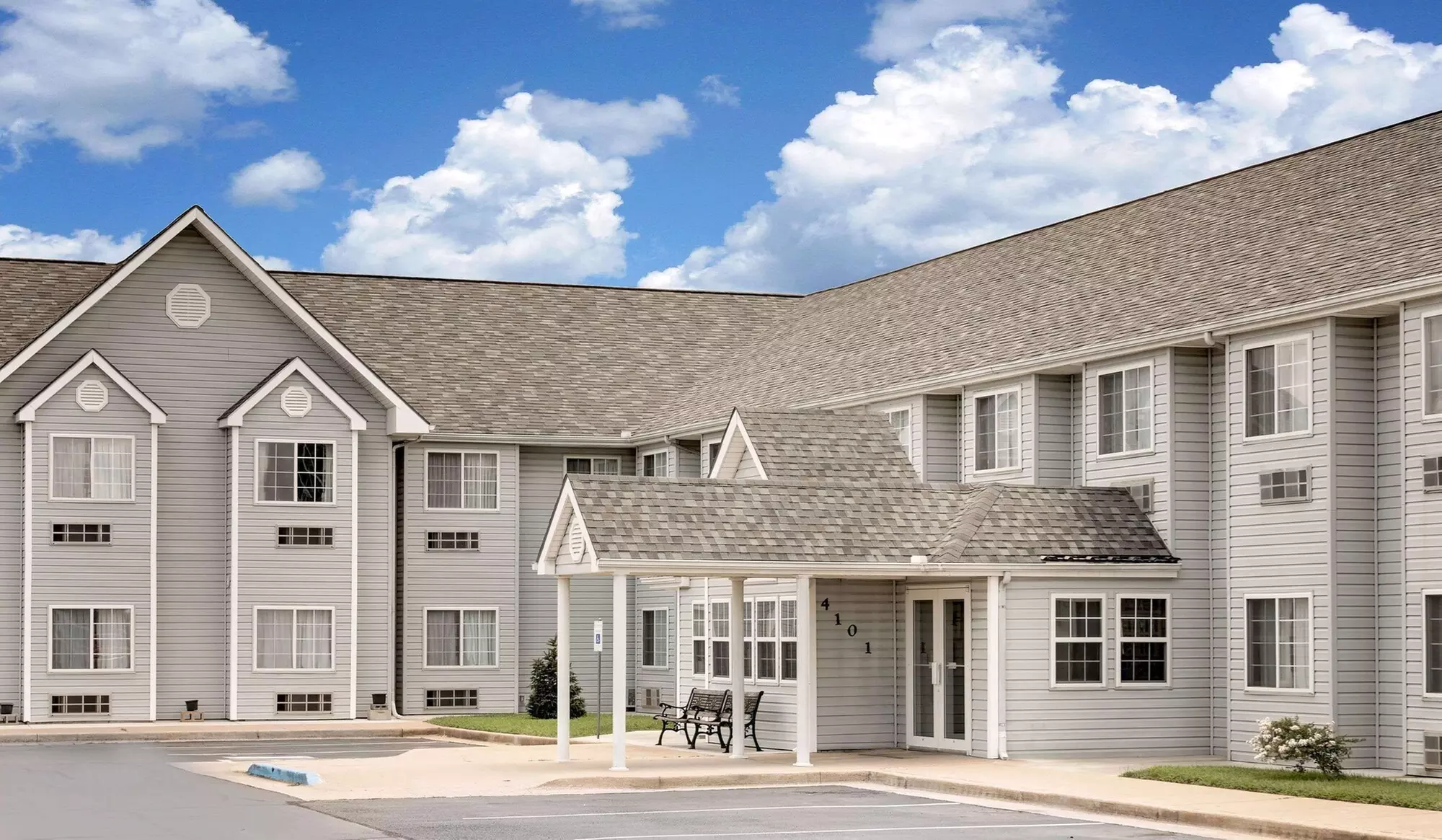 Microtel Inn & Suites by Wyndham Joplin - Primary Image