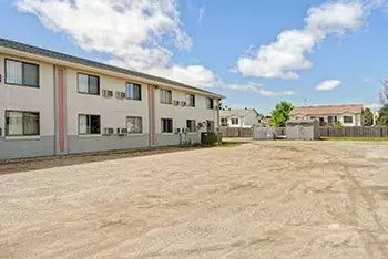 Super 8 by Wyndham Moorhead - Primary Image