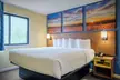 Days Inn & Suites by Wyndham Waterloo - Second Medium