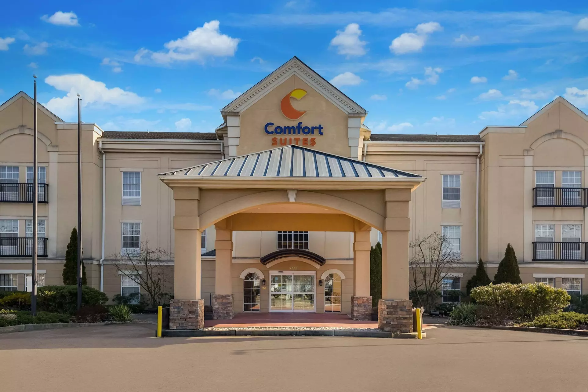Comfort Suites Near University - Primary Image