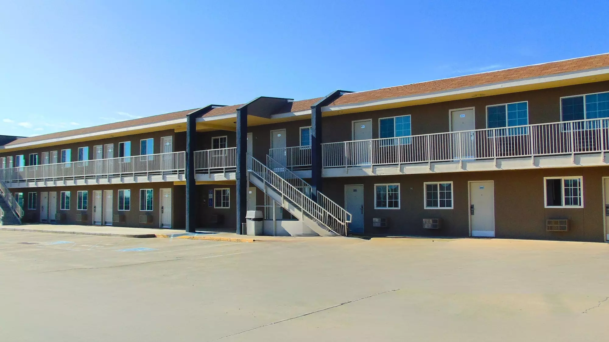 Corcoran Country Inn - Primary Image
