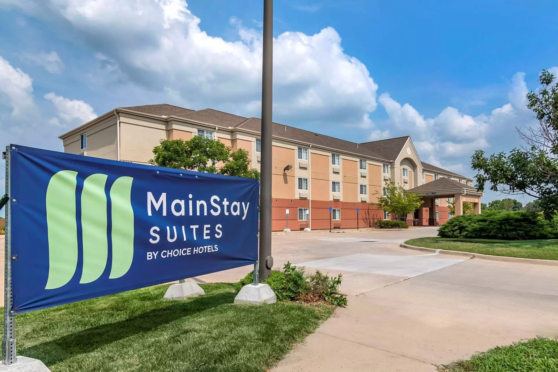 MainStay Suites Emporia - Primary Image