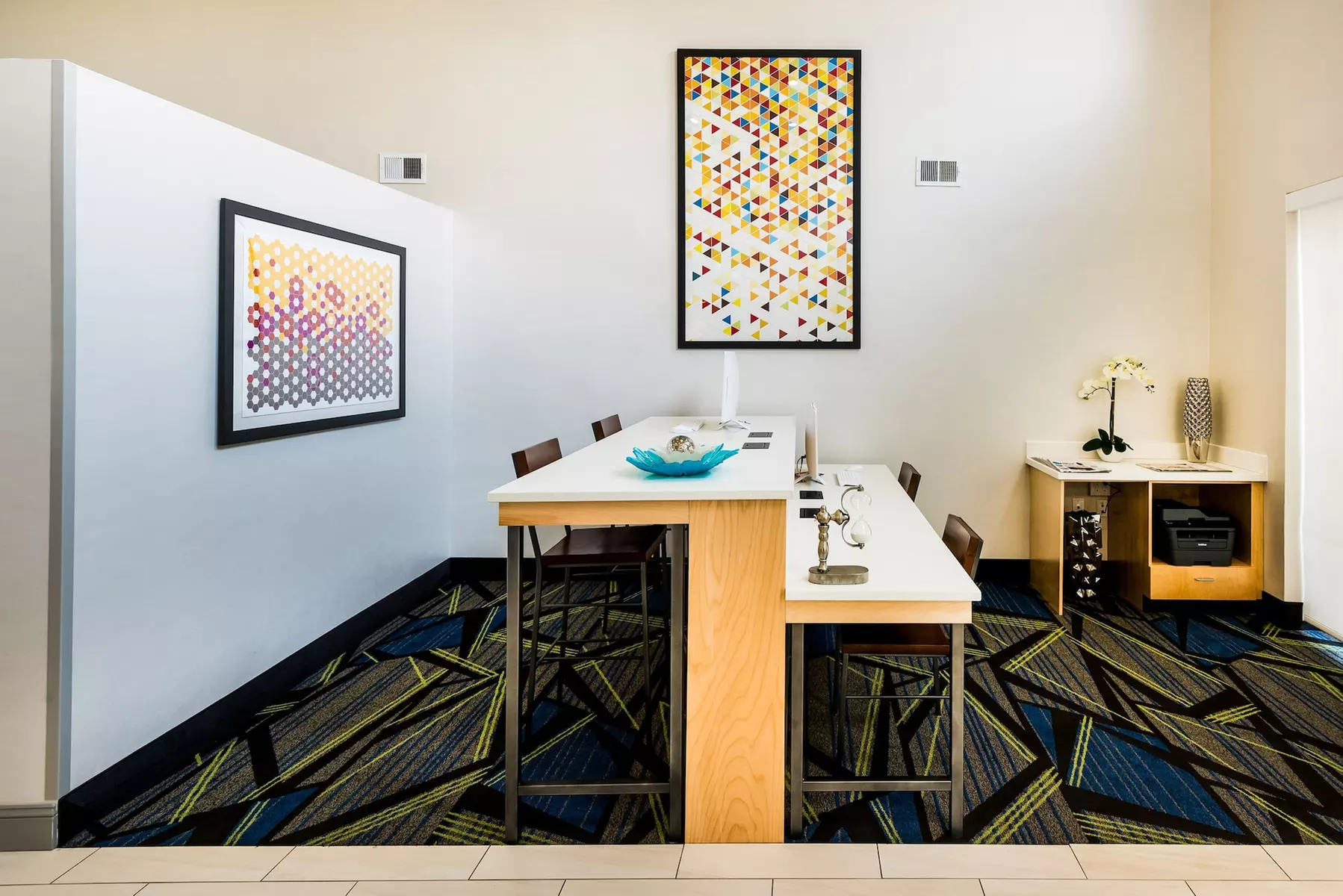 Holiday Inn Express & Suites Charlotte Arpt-Belmont by IHG - Primary Image