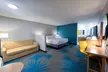 Days Inn & Suites by Wyndham Santa Rosa - Second Medium