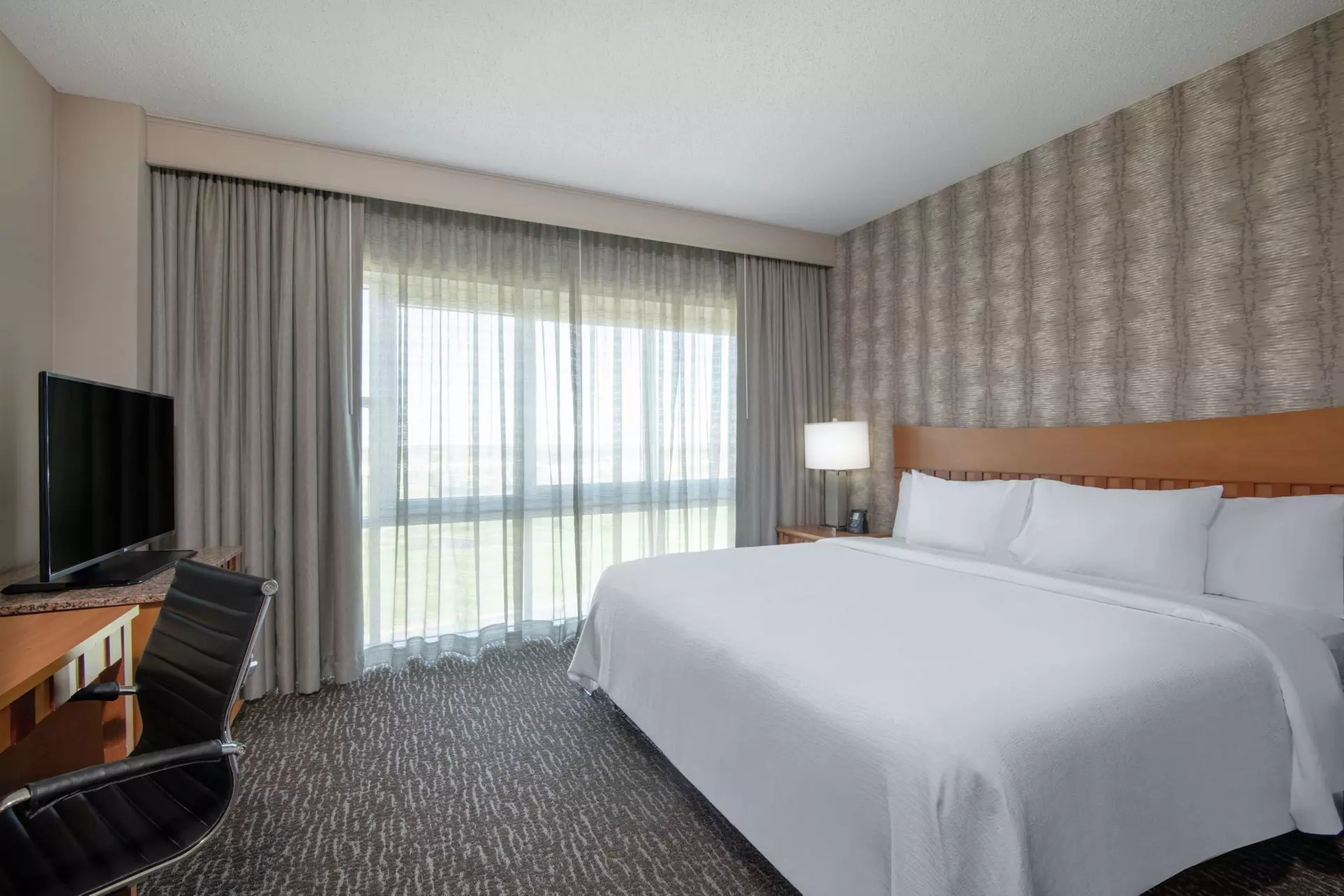 Embassy Suites Northwest Arkansas - Hotel, Spa & Convention - Primary Image