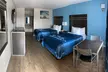 Days Inn by Wyndham Orange - Second Medium