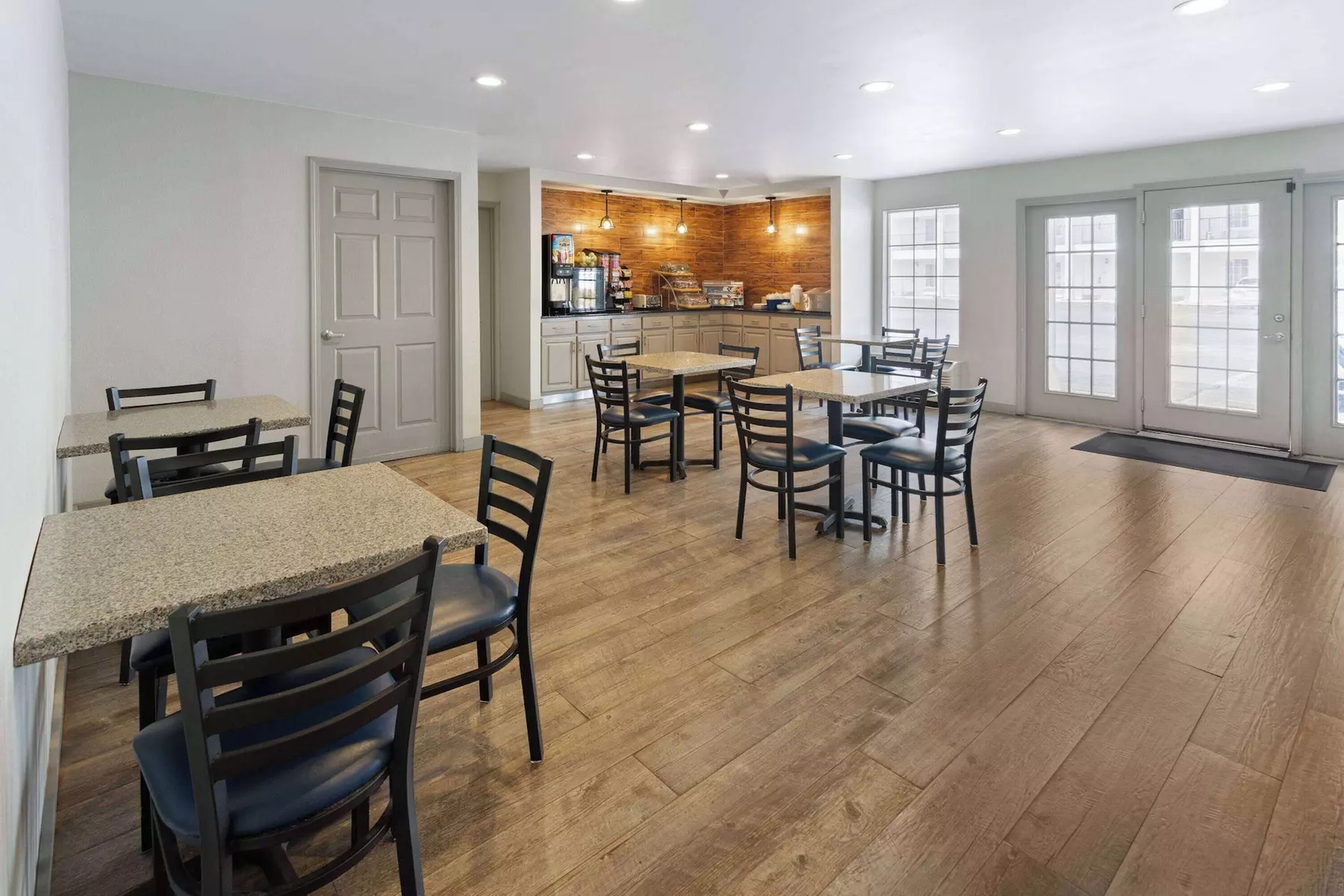 Days Inn by Wyndham Americus - Primary Image