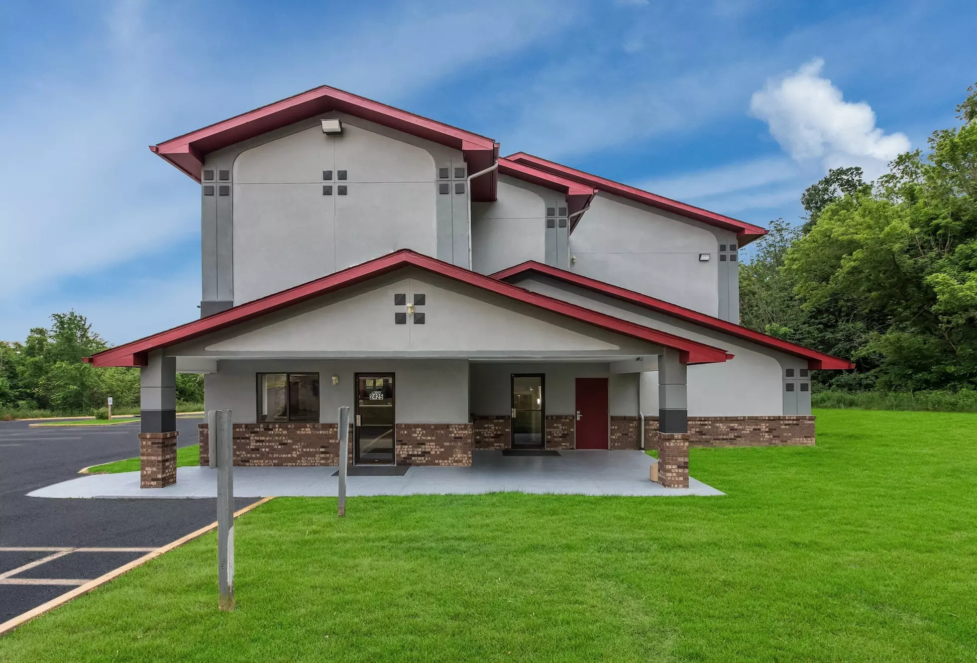Red Roof Inn Mansfield - Primary Image
