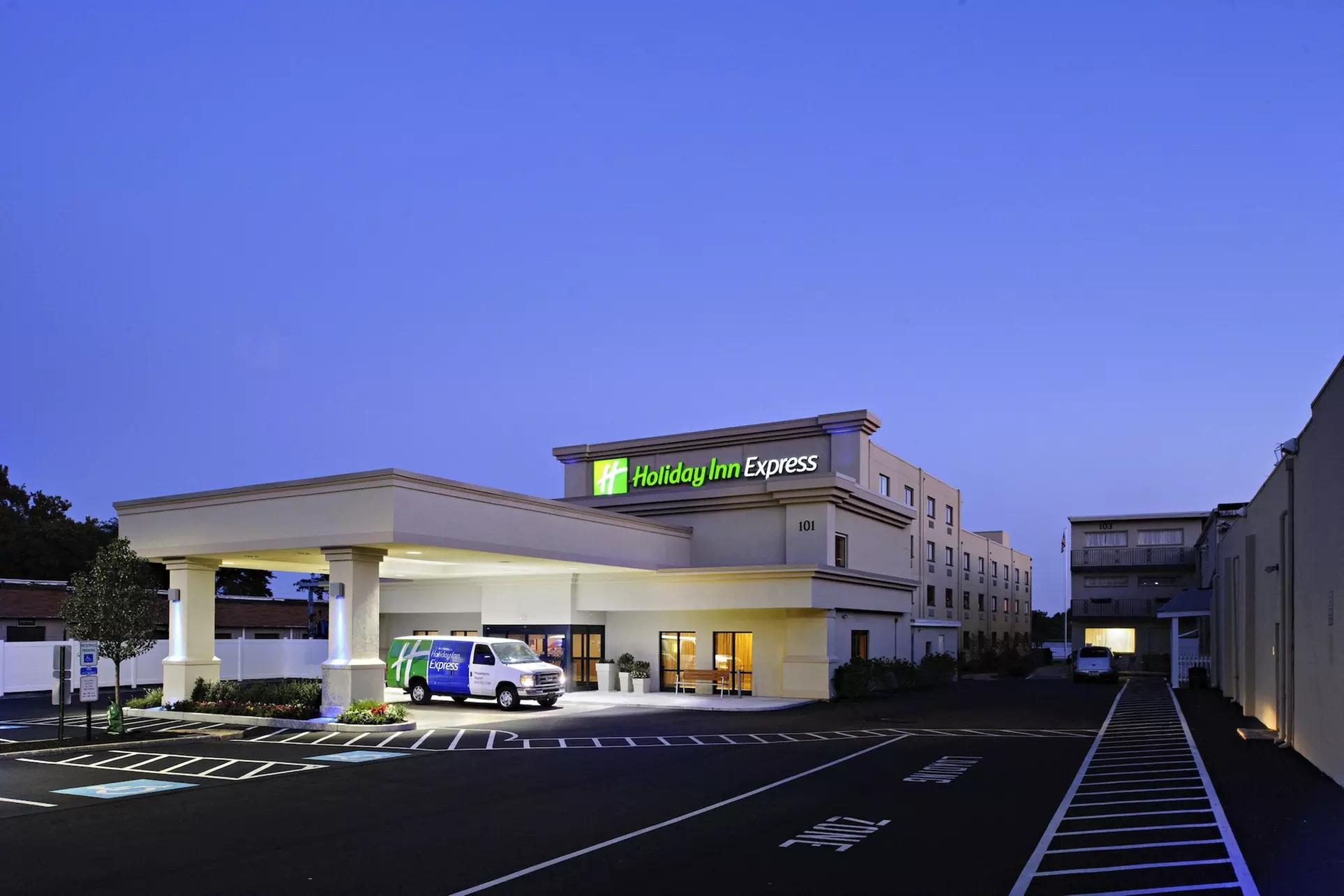 Holiday Inn Express Philadelphia Airport, an IHG Hotel - Primary Image