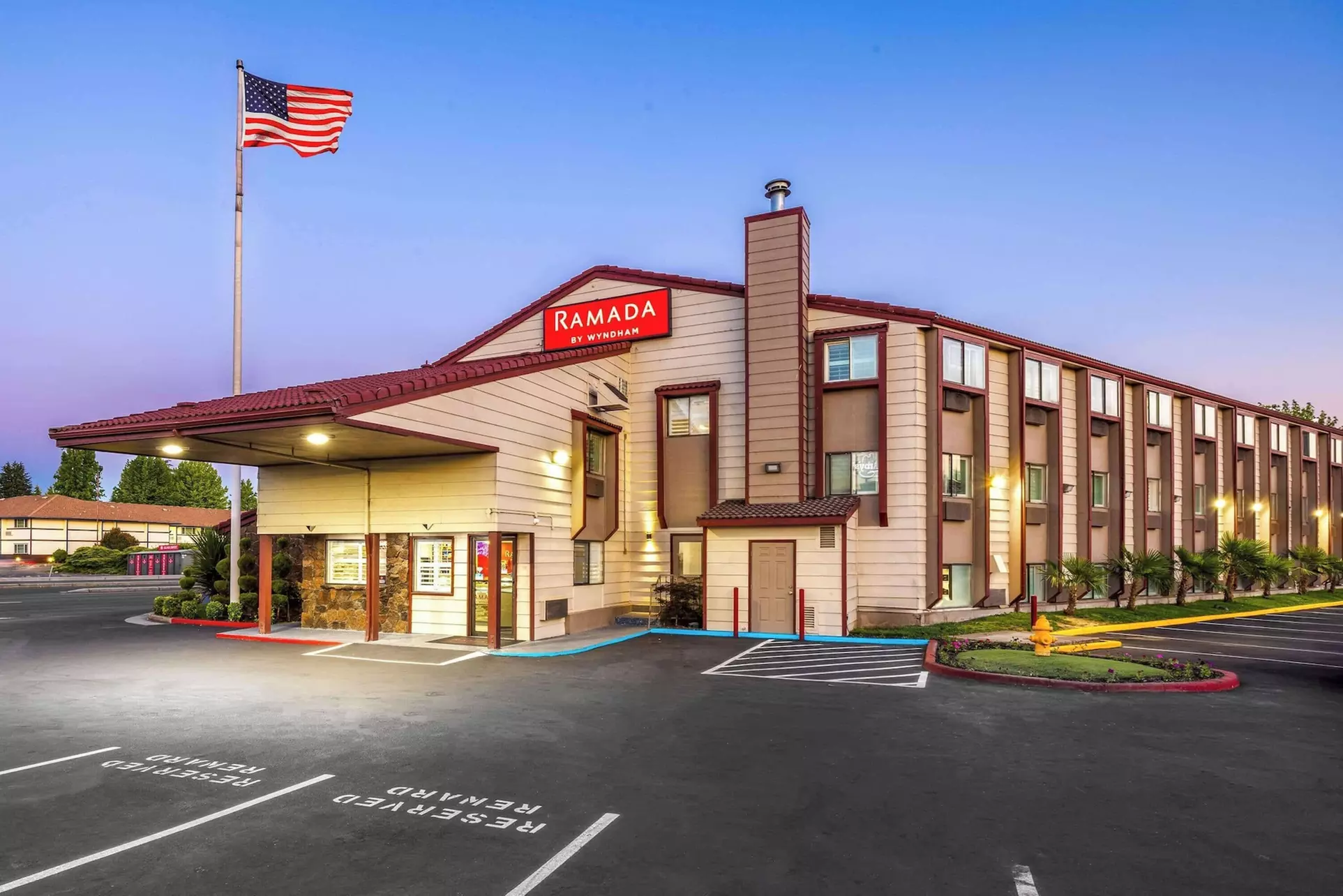 Ramada by Wyndham Medford Airport North - Primary Image