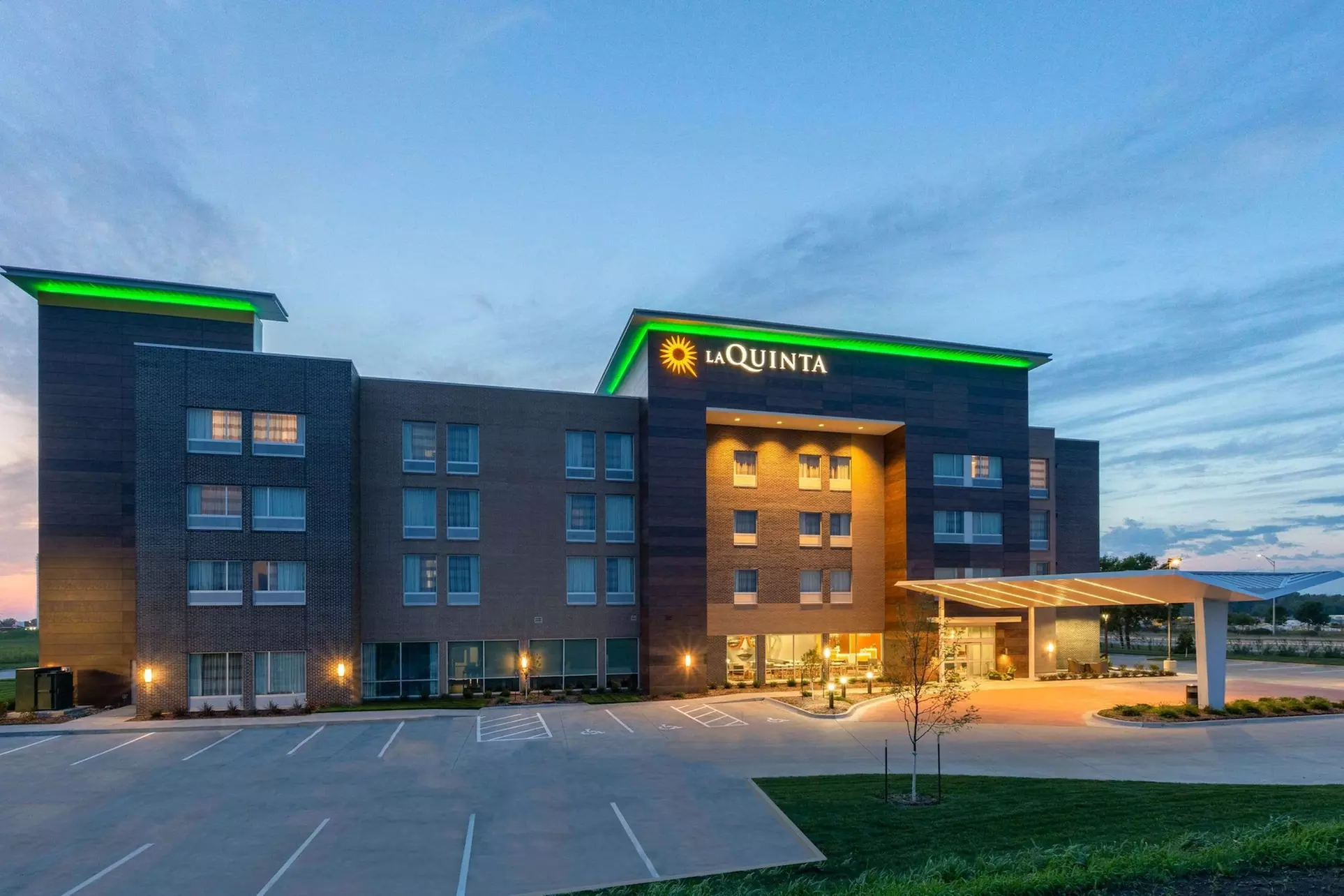 La Quinta by Wyndham Altoona Des Moines - Primary Image