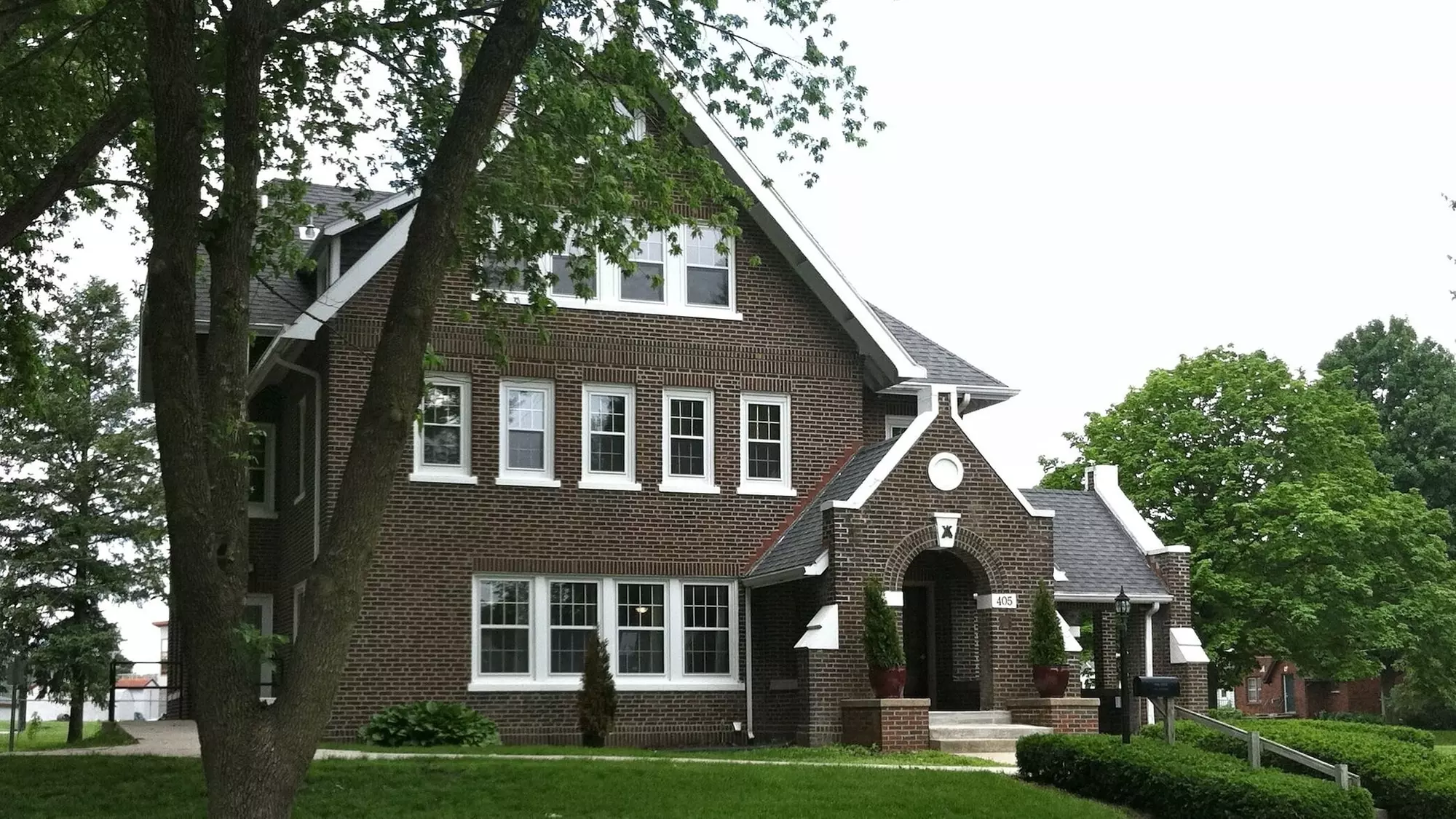 Iowa House - Primary Image
