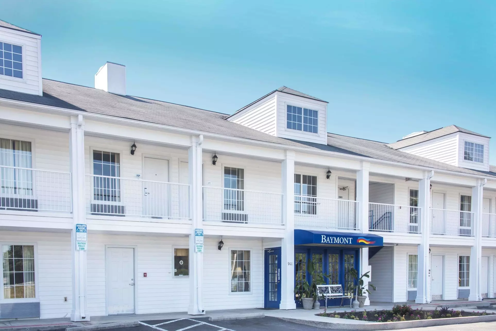 Baymont by Wyndham Dunn - Primary Image