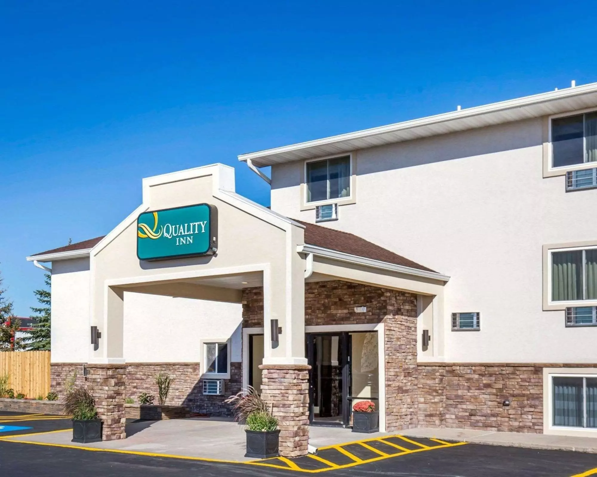 Quality Inn Gillette I-90 East - Primary Image